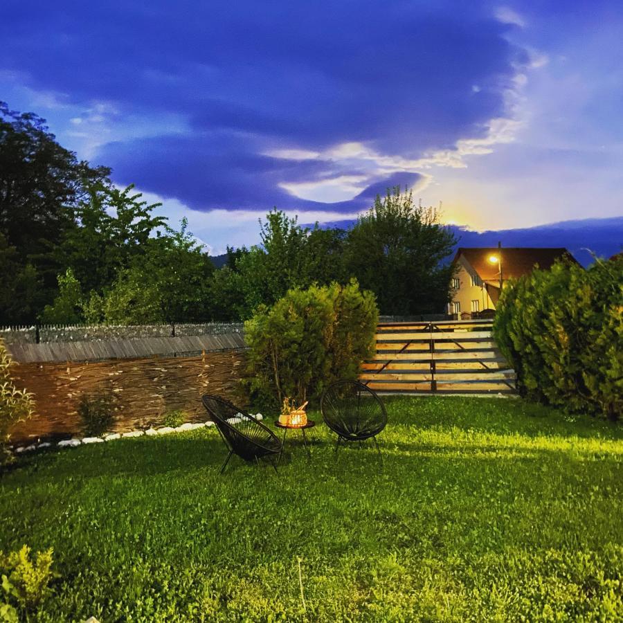 Casa Chira Hotell Vişeu de Sus Exteriör bild