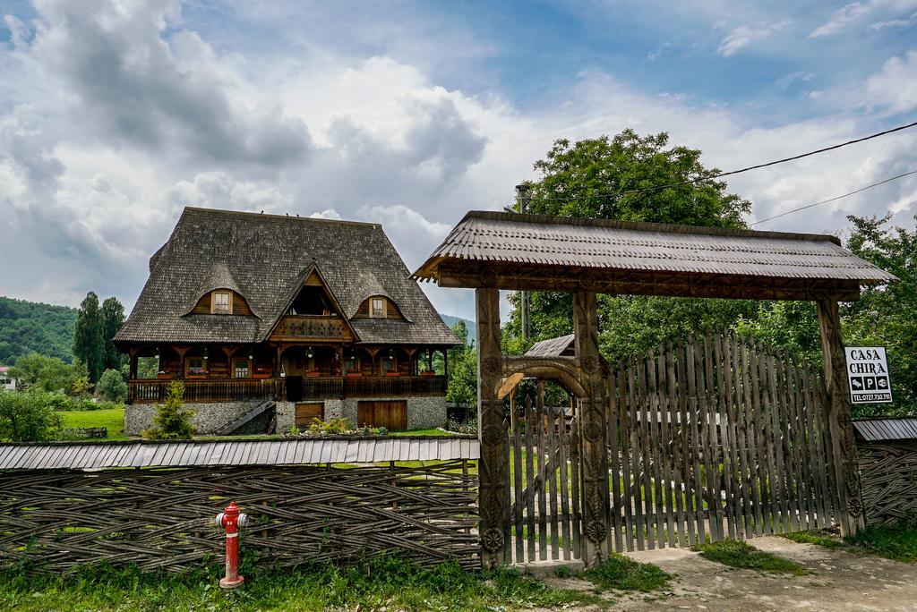 Casa Chira Hotell Vişeu de Sus Exteriör bild